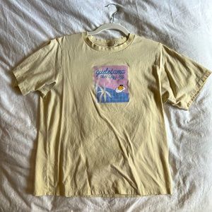NWOT ユニクロ Uniqlo Gudetama Sanrio yellow shirt womens medium
